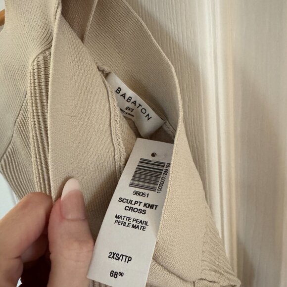 NWT Aritzia Babaton Sculpt Knit Criss Cross Tank XXS Matte Pearl - Picture 9 of 10